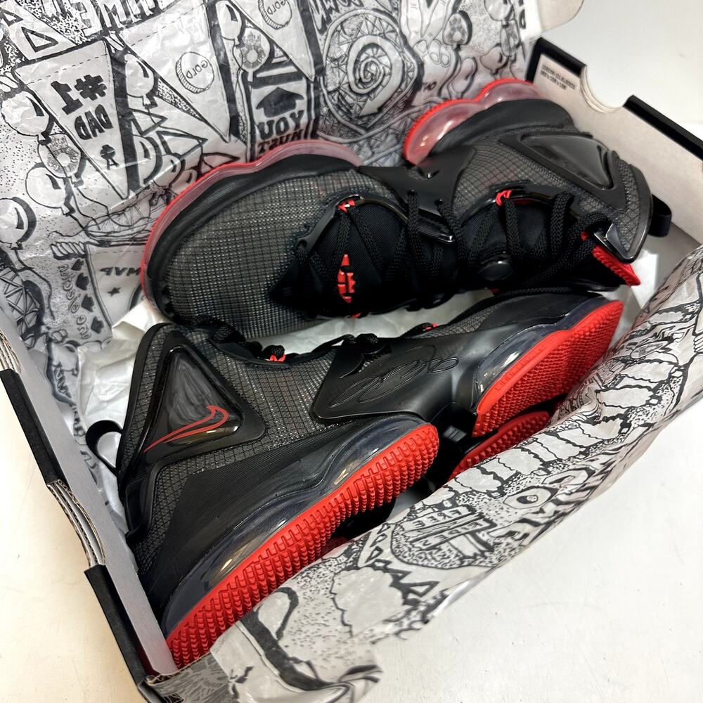 NIB Nike LeBron James XIX Bred Black University Red Miami Heat Basketball 10.5